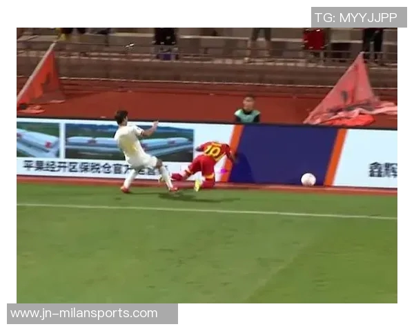 国际足联新规广告牌距离边线需保持1米以降低比赛风险 国际足联新规广告牌距离边线需保持1米以降低比赛风险