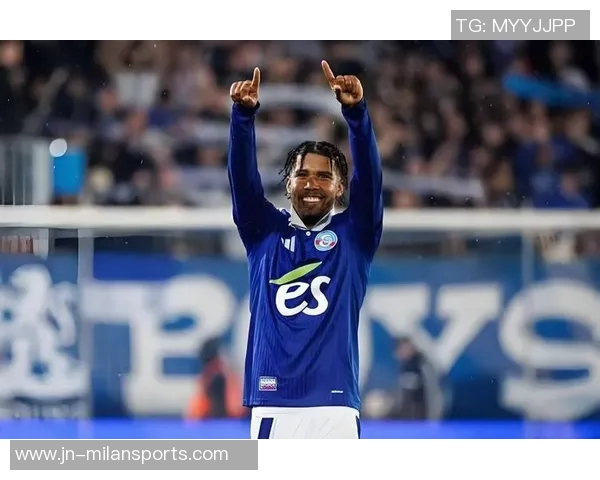 前阿森纳门将策划拳击赛切尔西热刺传奇球员同台竞技 前阿森纳门将策划拳击赛切尔西热刺传奇球员同台竞技