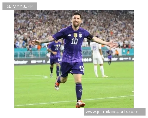 梅西双响助力球队季后赛首战胜利荣膺全场最佳毫无争议