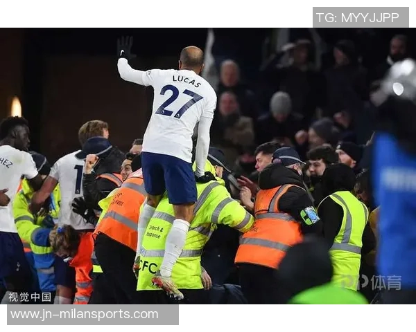 詹俊点评曼联逆转热刺展现斗志热刺换人策略下半场效果显著 詹俊点评曼联逆转热刺展现斗志热刺换人策略下半场效果显著