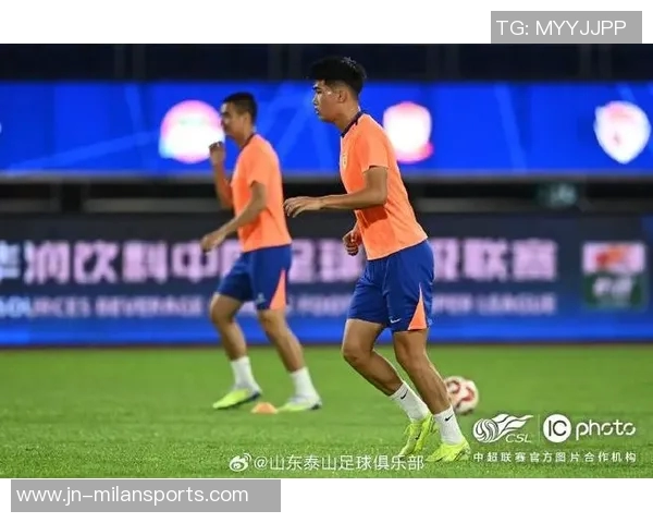 浙江队近三次中超对阵泰山遭遇惨败每场至少失三球的尴尬纪录