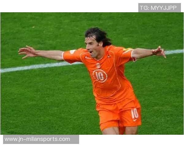 范尼重返足球舞台49岁担任荷兰队助教辅佐科曼征战世界杯